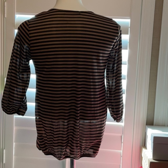 Elegant Striped Women's Blouse with Bow Accent - Picture 4 of 7